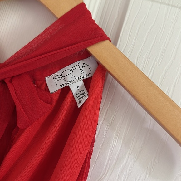 Sofia by Sofia Vergara Vibrant Red Halter Top NWT - Picture 3 of 8